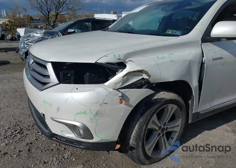 2013 Toyota Highlander Limited V6 z USA, uszkodzony, nr VIN 5TDDK3EH4DS251957